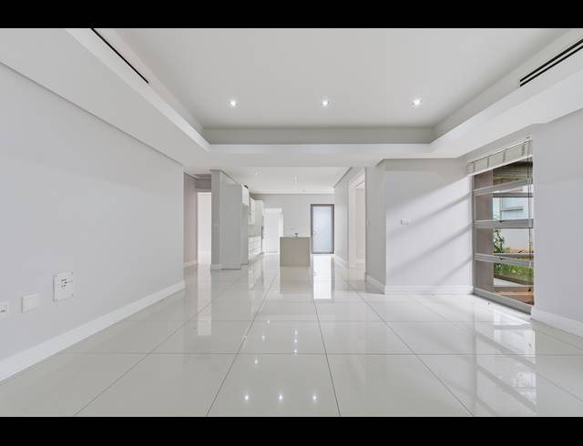3 BEDROOM TOWNHOUSE FOR SALE IN ZIMBALI ESTATE